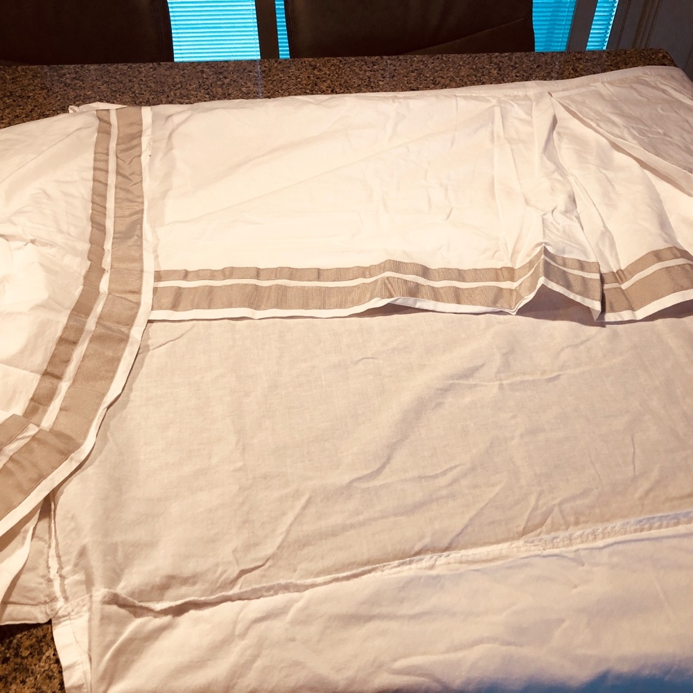Pottery Barn Kids Crib/toddler bed Bedding - Picture 3 of 4